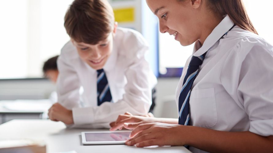 Student reading with EasyReader Premium